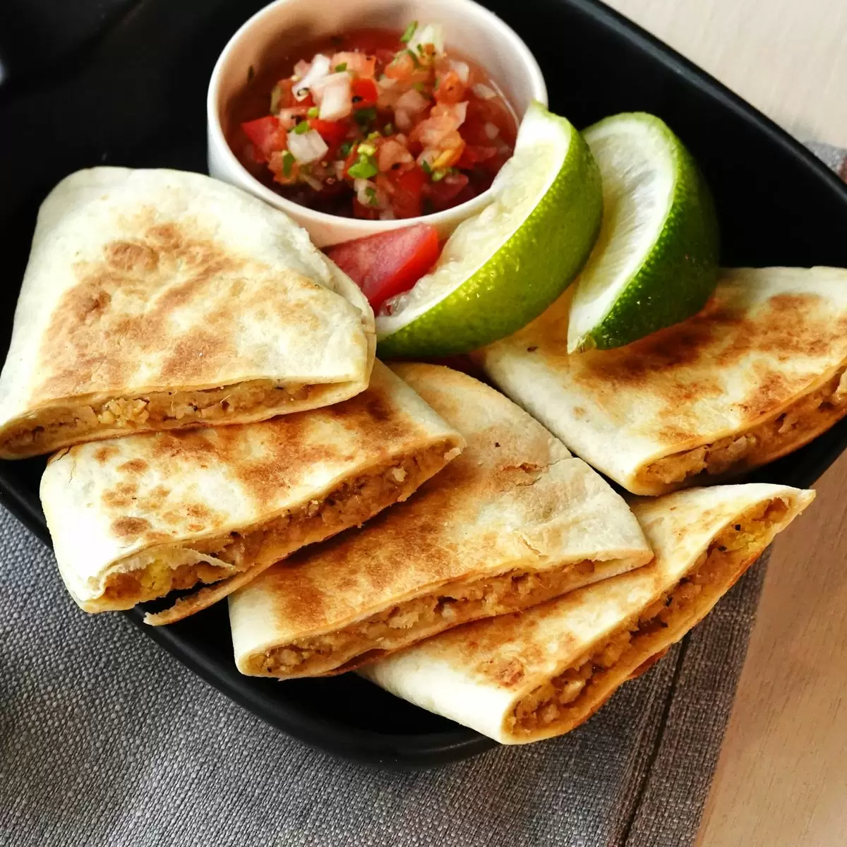 ET QUESADILLA